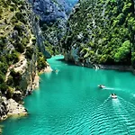 Forest Avec Piscine Dans Les Gorges Du Verdon En Provence Villa *